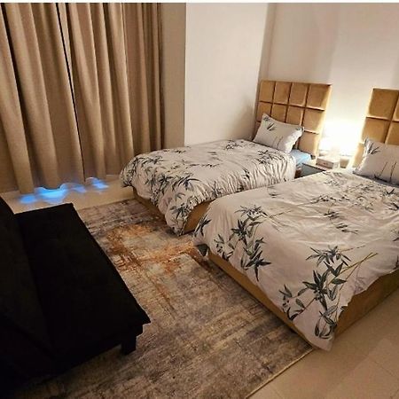 Splendid Villa Rooms Near Dubai Airport Екстериор снимка